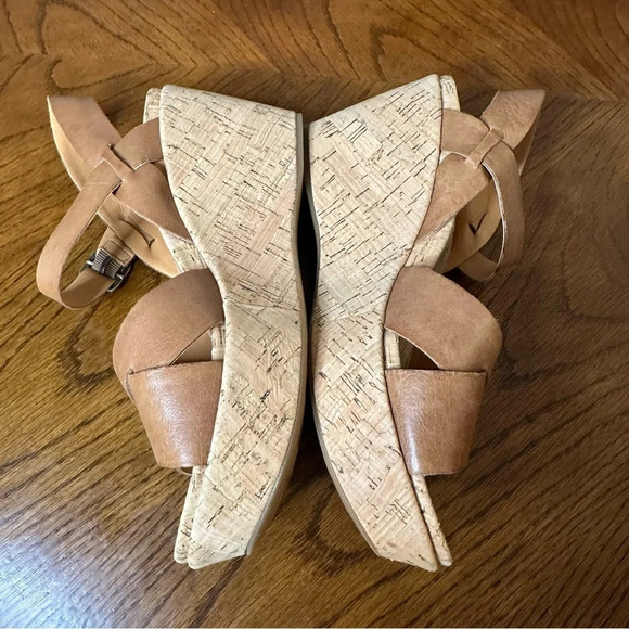 KorkEase Ava Sandals Platform Wedges Cork Tan Brown Heeled Sandal Camel Size 10 - Picture 2 of 8